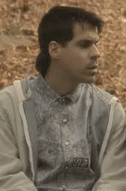 Le diable, tout le temps est un film réalisé par antonio campos avec tom holland, robert pattinson. Onenagros Les Gifs Animes