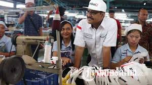 Kisah saiful pantas menjadi motivasi. Dorong Kembangkan Industri Padat Karya Gus Ipul Komitmen Tingkatkan Eskpor Sepatu Jatim Tribun Jatim