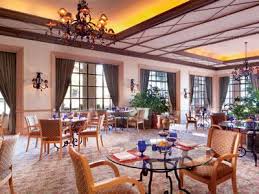 Its romantic atmosphere is the perfect place to share with your fine companions. Photos And Pictures Of Hotel The Ritz Carlton Cancun