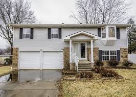 3113 W Countryside Ct Springfield Mo 65807 Mls 60130063 Zillow Foreclosed Homes Renting A House Townhouse For Rent