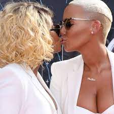 Amber Rose and Blac Chyna KISS in matching outfits to celebrate marriage  equality at BET Awards - Mirror Online