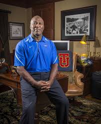 Check out the latest pictures, photos and images of lovie smith. Tualumni Com Lovie L Smith