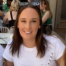 Dorothy Oakman's Instagram, Twitter & Facebook