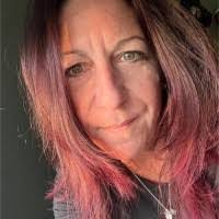 Dana Bausch's Instagram, Twitter & Facebook