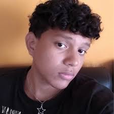 Carlos Figueras's Instagram, Twitter & Facebook