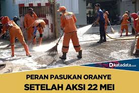 Apalagi bila anda sudah berkeluarga dan anda adalah seorang suami. Ada Pasukan Oranye Setelah Aksi 22 Mei News Katadata Co Id