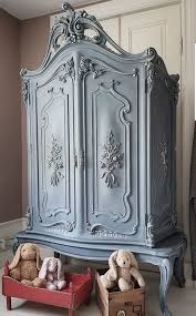 Annie Sloan Stockist Mariedals Ianthandel In Onsala Sweden Mixed Chalk Paint By Annie Sloan In Greek Blue And F Bunte Mobel Mobelverschonerung Kreidemalerei