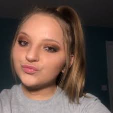 Julia Crider (@julia_crider2)