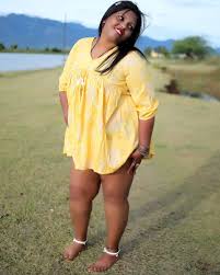 Sasikalas maid wanks while bulldick milks her off in the kitchen