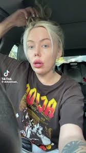 Cheryl Corona's Instagram, Twitter & Facebook