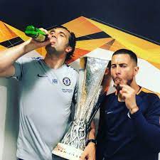 Mateusz klich is on facebook. Eden Hazard Puffs On Huge Cigar After Europa League Triumph As Maurizio Sarri And Staff Smoke The Night Away Sharpeze Com