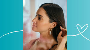 Elaine Ring's Instagram, Twitter & Facebook