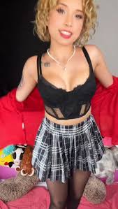 @BunnySuzuyas video Tweet