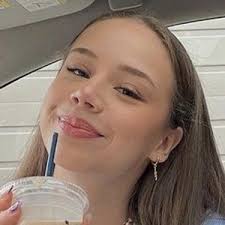 Fernanda Ramirez (YouTube Star)