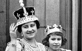 Queen elizabeth ii was crowned on 2 june, 1953 in westminster abbey. First India Now Pakistan Demanding Queen Elizabeth Return Koh I Noor Diamond The Diamond Loupe