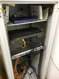 Ich habe vor ~3,5 jahren auch unser haus verkabel und dazu cat5 ftp kabel genutzt. Netzwerkverkabelung Cat 6 Cat 7 Netzwerkinstallation Anschluss Und Wartung Netzwerkadministration Elektriker Frankfurt Wissner De