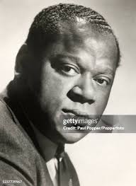 19 Photos & High Res Pictures