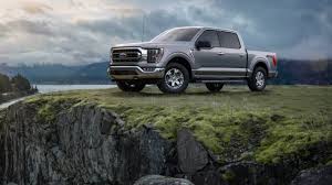 You can see the images and more information at autoblog. 2021 Ford F 150 Revealed New Hybrid Extra Tech And More Practicality Slashgear