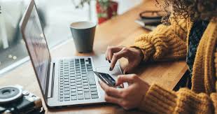 Menurut situs wikipedia.org, bisnis online dikenal dan digambarkan sebagai perdagangan elektronik. Pengertian Online Shop Adalah Definisi Tujuan Manfaat Kelebihan