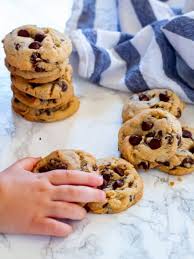 May 22, 2020 · a national exam administered by the commission on dietetic registration furthermore, a dietitian must meet continuing professional education requirements each year to maintain board certification. The Best Gluten Free Chocolate Chip Cookies Nutrition To Fit