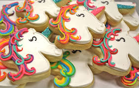 Pin By Sheleise Sentz On Yummers Fancy Cookies Iced Cookies No Bake Cake