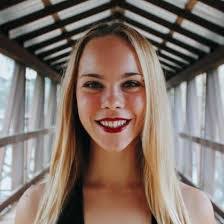 Deanna Mccullough's Instagram, Twitter & Facebook