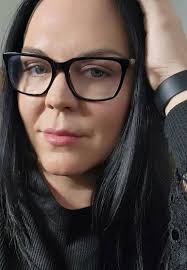 Friends only please I'm not worried if it's male or female. All I ask is  that you read my pinned post at top of my page to see what I won't put