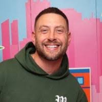 Drew Baggett's Instagram, Twitter & Facebook