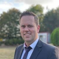 9 "Daniel Vieth" profiles