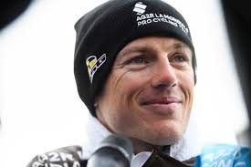 Mathias Frank: «Sur un Tour d'Italie, je m'étais, moi aussi, accroché à une  voiture»