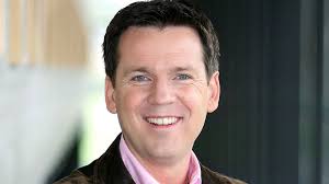 Jarring monologues and baffling trivia: Derek Mooney is a caricature of a  daytime radio jock