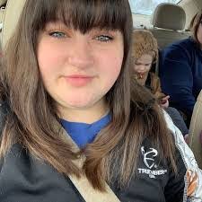 Danielle Gorney's Instagram, Twitter & Facebook