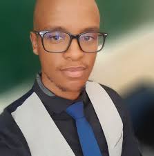 Who would win in a fight without powers among anime characters?