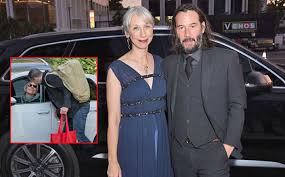 We never thought that the matrix 4 would ever happen, but filming for the science fiction sequel is under way. Keanu Reeves Flaunts The Matrix 4 S Buzz Cut Look With Ladylove Alexandra Grant See Pics