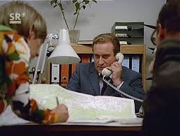 Dieser tatort hat einen fall zur ausgangssituation, der sich vor jahren tatsächlich in saarbrücken ereignet hat. Tatort 1971 E002 Saarbruecken An Einem Montag Video Dailymotion