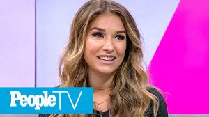 The country singer, 33, was seen in a skimpy bikini as she was held up by her husband. Jessie James Decker On Husband Eric Decker Why She Was Hesitant For Baby 3 More Peopletv Youtube