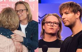 Et par rolige shots med gutta. Her Er Moren Vidar Villa Synger Om I Mgp Laten Vg