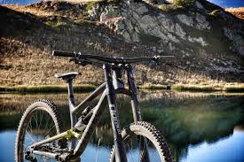 Look at the offer ▻ viddyprice.com/uk/votec_vm_elite_all_mountain_fully_27_5_black_grey_2018_mtb_fully ◅ votec. Essai Votec Vd Elite