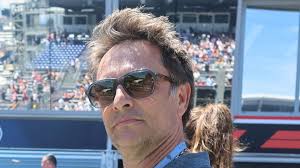 David Hallyday vu avec son fils Cameron, leur ressemblance est plus  qu'impressionnante