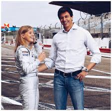 Toto revealed that his first date with susie was in hockenheim at the achat hotel. Toto Wolff Fans When Young And Restless Facebook