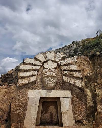 Apukunaq Tianan (the Gods' house, in the ancient inca's language). It is a group of giant sculptures carved in calcic rock, an interesting place recomended for art lovers. “The Abode of the