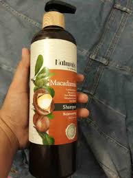 Pohon argan ini juga ternyata dilindungi oleh unesco dan telah tumbuh sekitar 200 tahun. Review Naturals By Watsons Shampoo Tampil Cantik