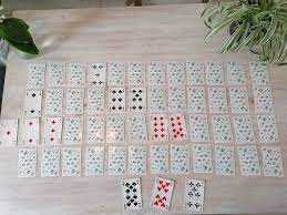 Jeu De Cartes Seul - Jeu Du Solitaire - La Reussite - Le Coin Des Animateurs