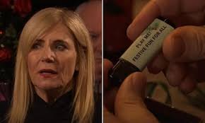 Who hit Cindy in the Christmas episodes of EastEnders?