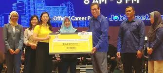 Ebf2203 institusi kewangan, pasaran modal dan wang 2 / 4. Kebolehpasaran Graduan Unimas Selepas 6 Bulan Mencecah 81 Peratus Tahun Lepas Dayakdaily