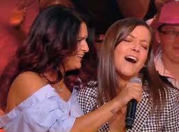 Camille lellouche dans the voice 4 , sur tf1, le samedi 14 mars 2015. Quand Camille Lellouche Sublime Le Tube Tu M Oublieras Devant Larusso Video Music Covers Creations