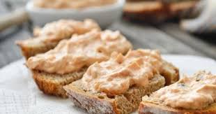 Omas Liptauer Rezept Rezept Rezepte Mit Altem Brot Lebensmittel Essen Osterreich Essen