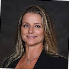 Kellie Cleveland's Instagram, Twitter & Facebook