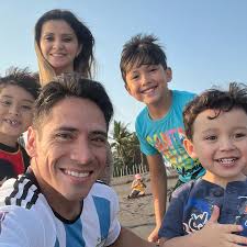 Sol, playa y familia 😍 🏝️ . . Verano 2023 . . #summer #verano2023  #familia #love #playa #puerto #chicago #guate #photooftheday #sunset  #monterrico
