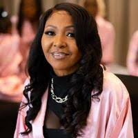 Calandra Williams's Instagram, Twitter & Facebook